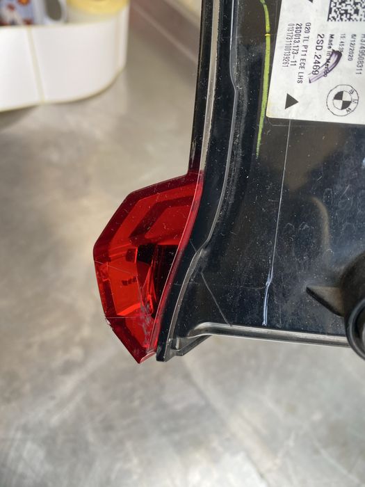 Stop stanga led pe aripa Bmw Seria 3 G20 cu mic defect