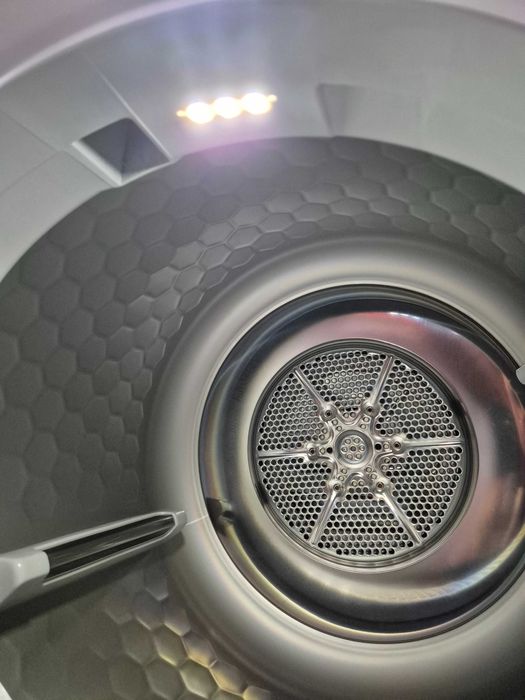 Сушилня с термопомпа Miele T