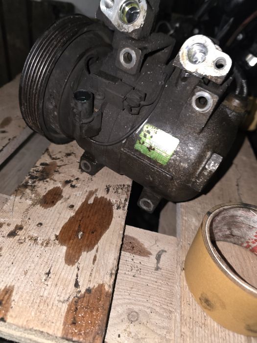 Компресор на климатик за SsangYong Kyron 2.7д 2009г