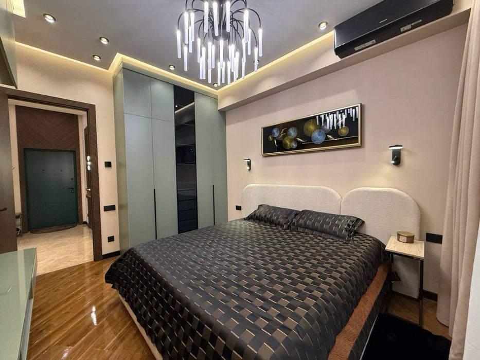 ДАРХАН АВЕНЮ 2/7/12 Закрытый охран.двор