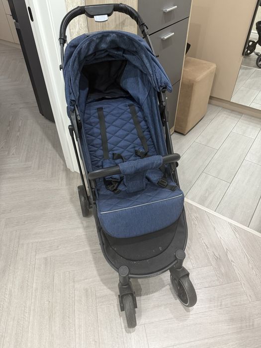 Коляска прогулочная