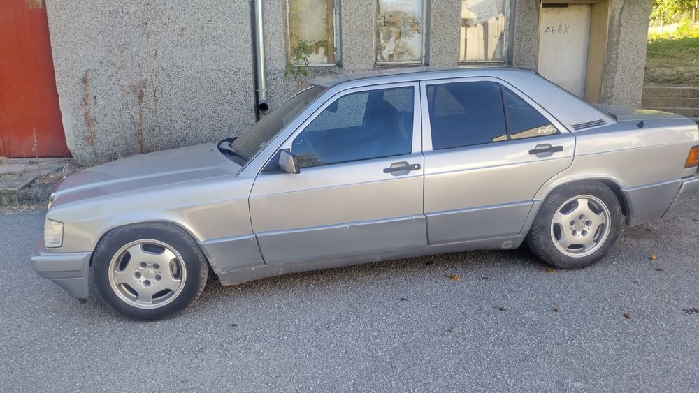 Мерцедес 190Е 2000куб.122к.с.