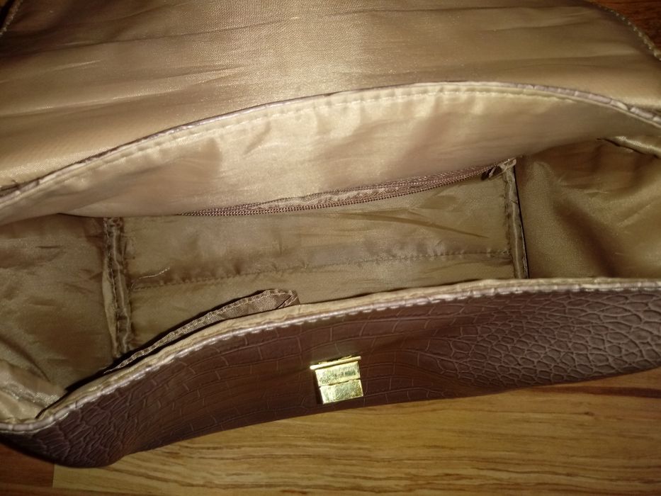 Дамска чанта