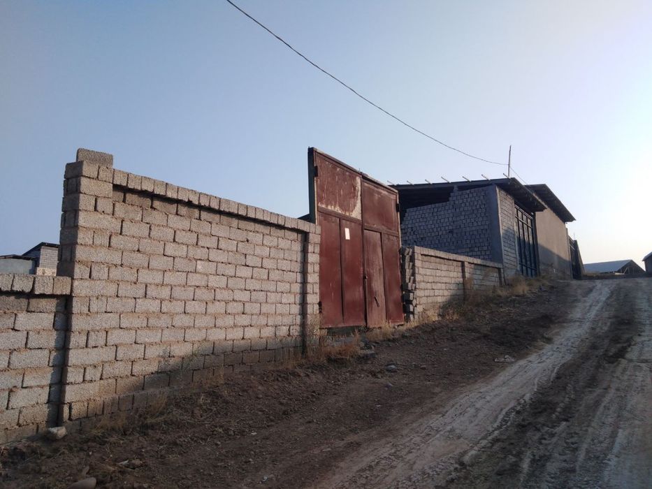 Qibray Obod maxallada yer sotiladi