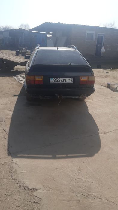 Машина сатылады.