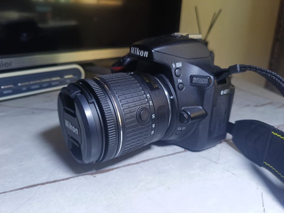 Продам фотоаппарат Nikon D5600