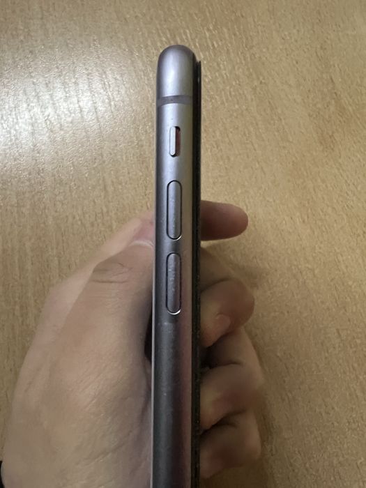 Продам Iphone 11 в хорошем состояний