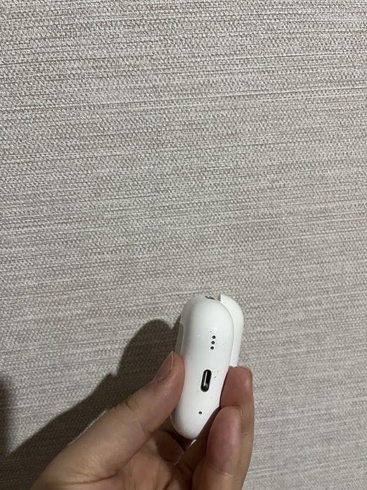 Продаю оригинал air pods pro 2 поколение