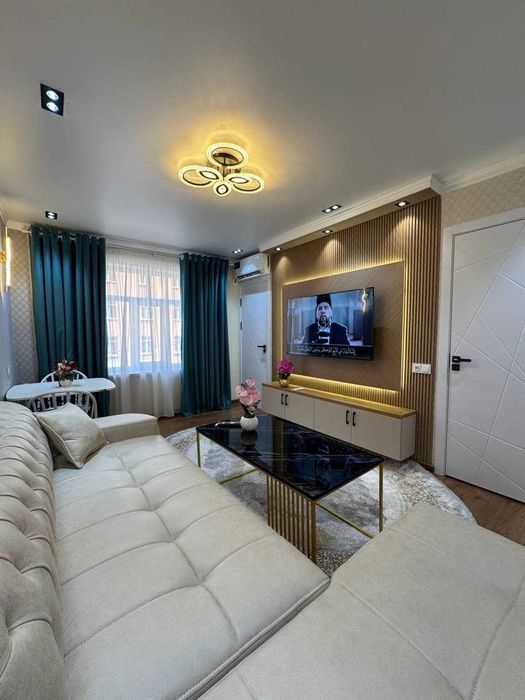 Квартал-6 Кирпич 1в2/3/4 балкон 1,2/3 Ориентир Парус