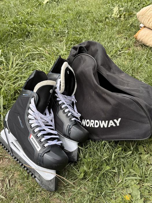 Продам коньки NORDWAY
