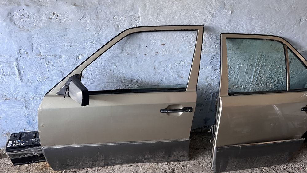 Мерседес 124 запчасть