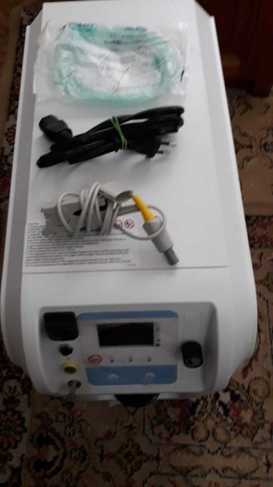 Concentrator de oxigen CONTEC 5–7 L, Fiabil, gata de utilizare imediat