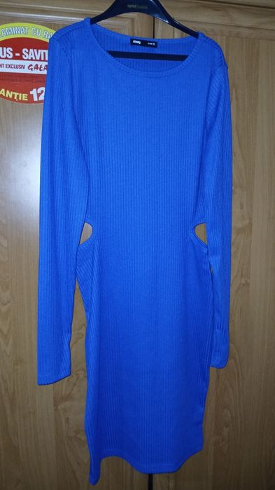 Vând rochie de Damă