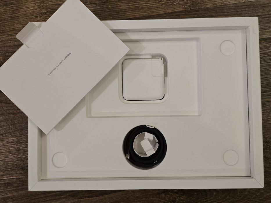 MacBook Pro 14 M4 16/1TB новый, 2 цикла