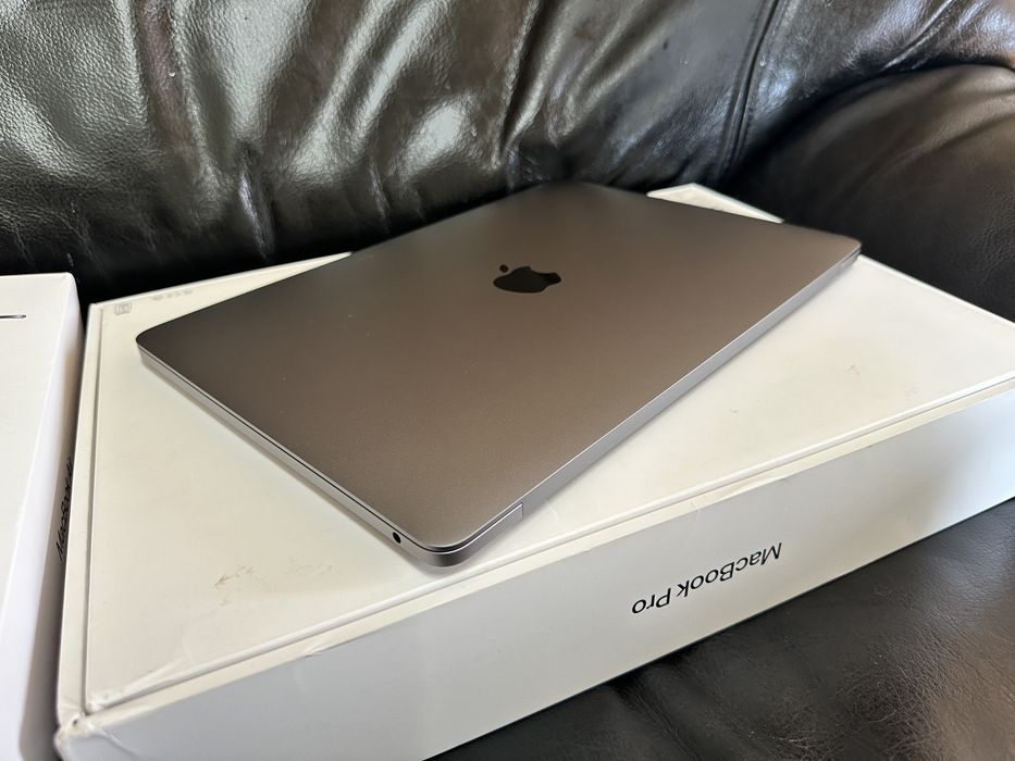 Macbook Pro M1 Pentru Componente