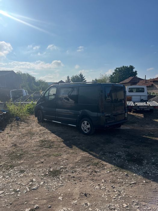 Опел Виваро Opel Vivaro 2.5 на части