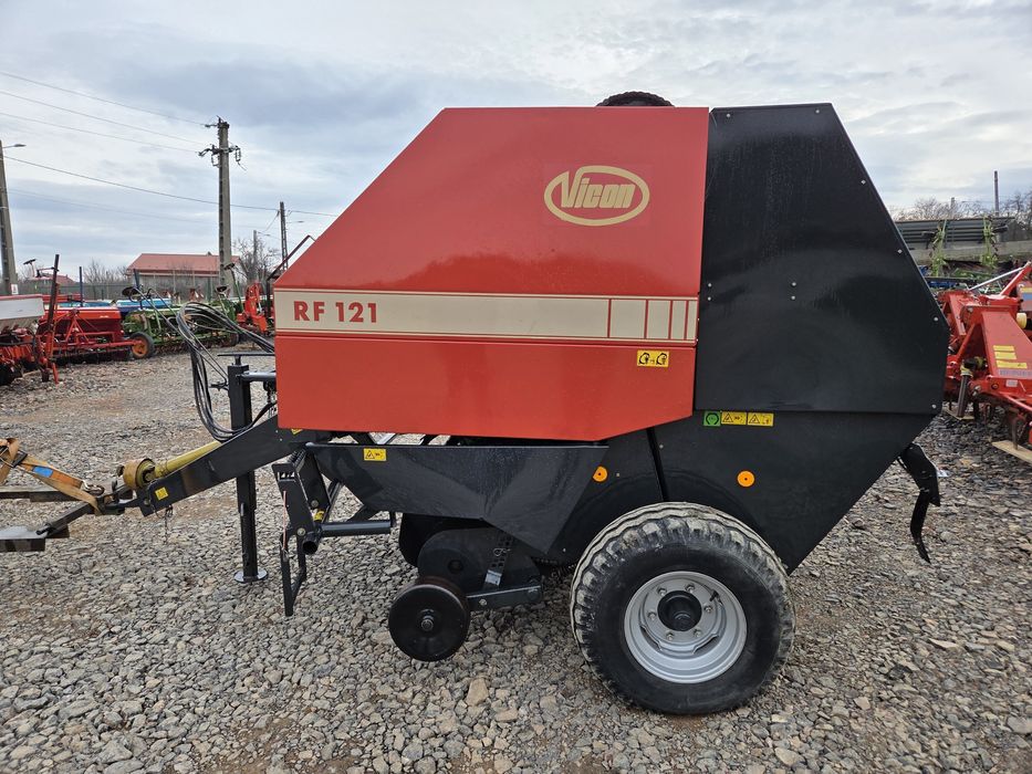 Presa Balotat Vicon- Kverneland RF 121
