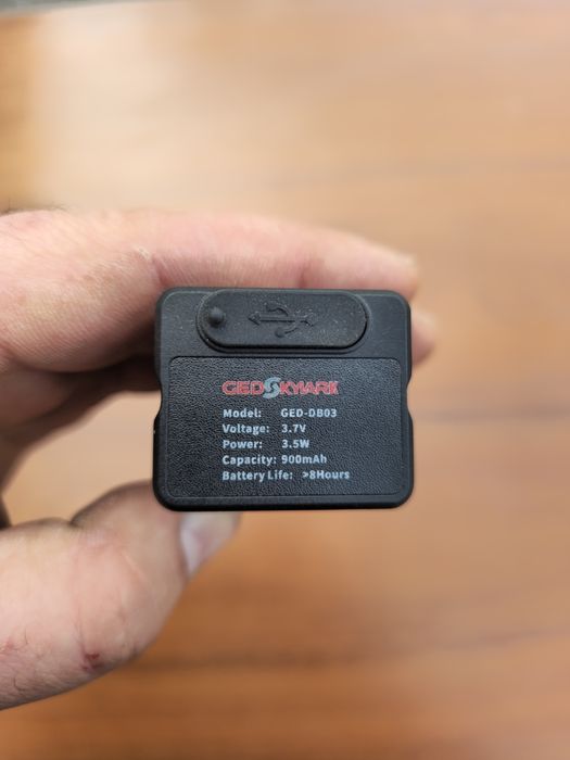 Акумулаторна помпа за вакуумна вендуза