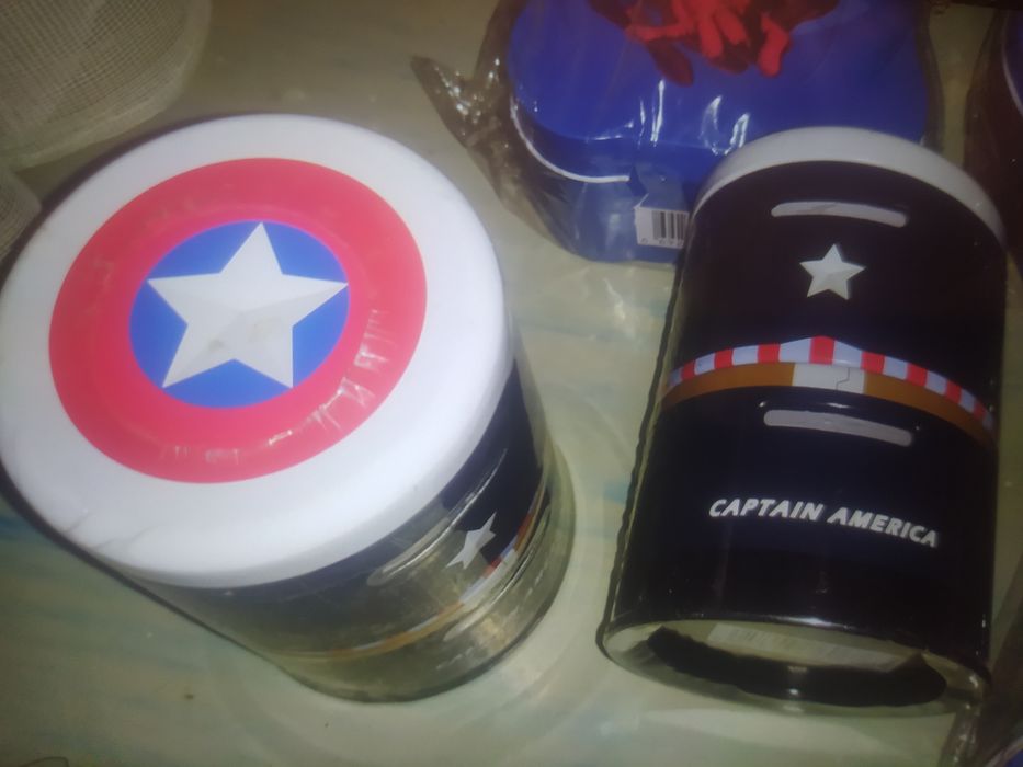 Копилки с изображением банкнот. Новые