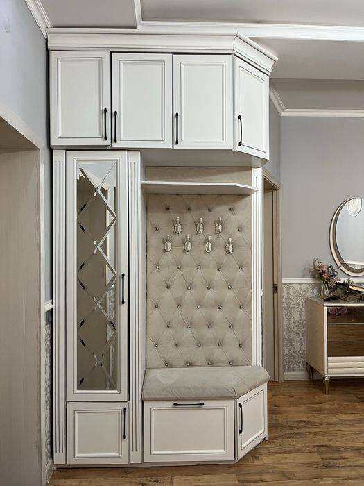 Продам прихожую б/у