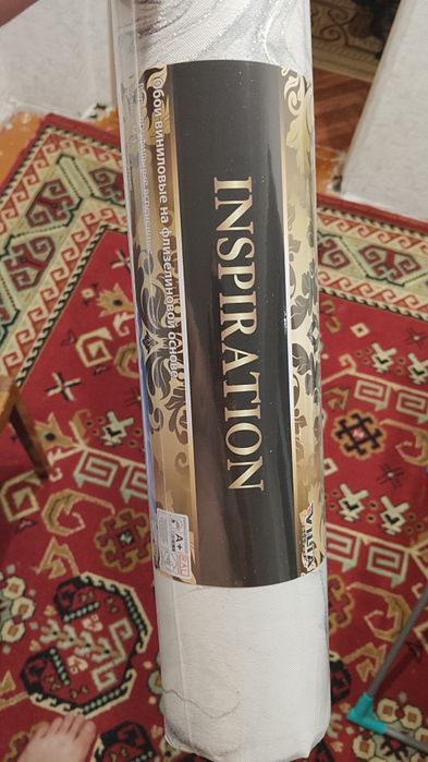 Продам обои новые метровые