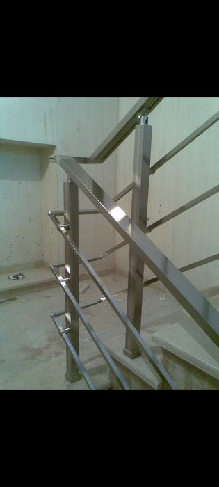 Ръкохватки за стълбища и парапети