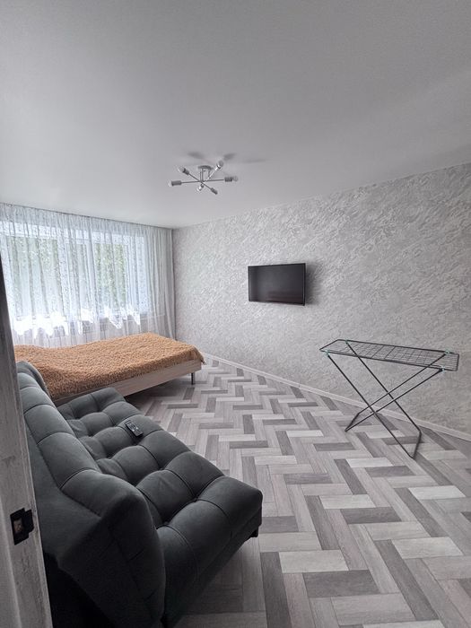 Продаю 1 ком кв 23 мкн дом 11. Пришахтинск!