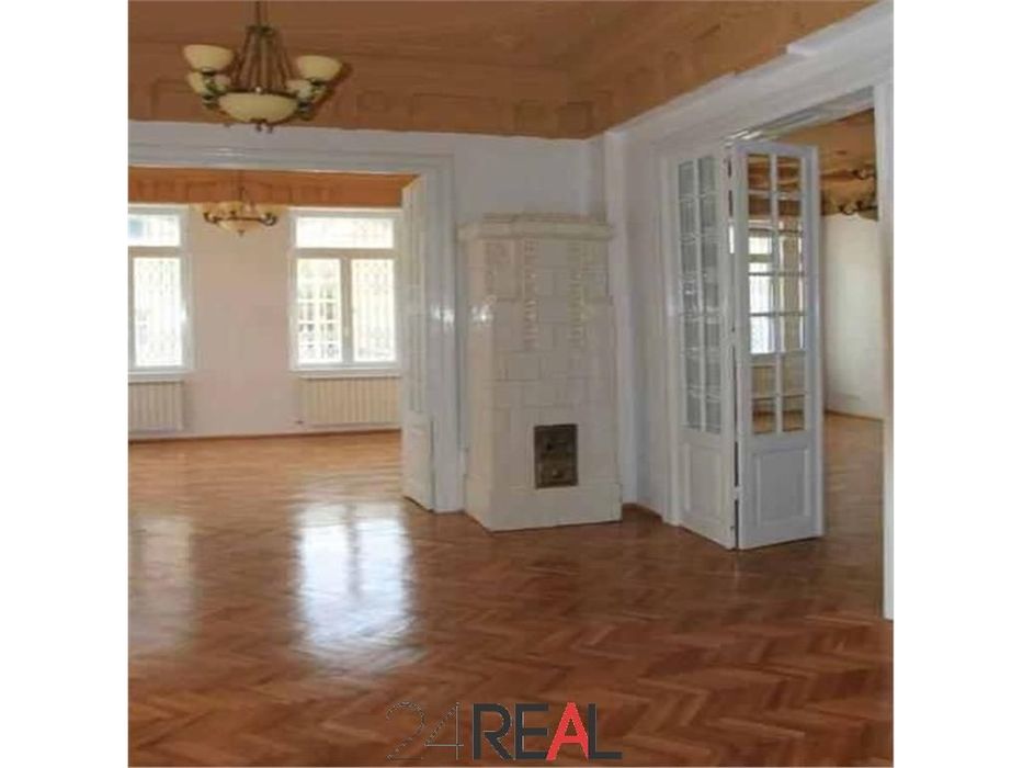Vila clasica, renovata, de inchiriat