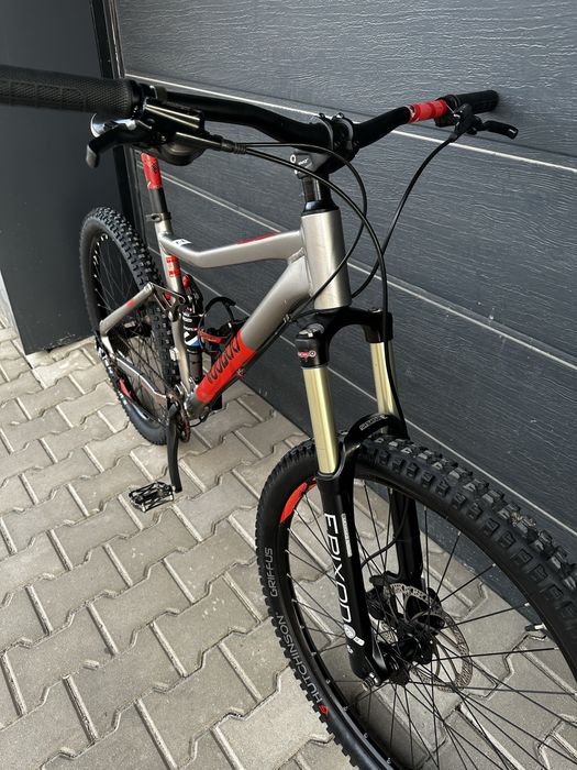 Велосипед / мекица Voodoo Canzo 27.5” M/L 1x9 Хидравлика
