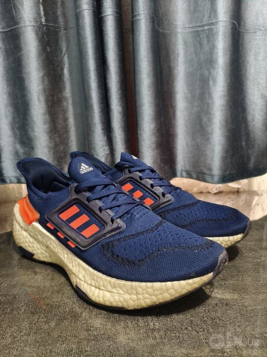 Оригинальные кроссовки Adidas