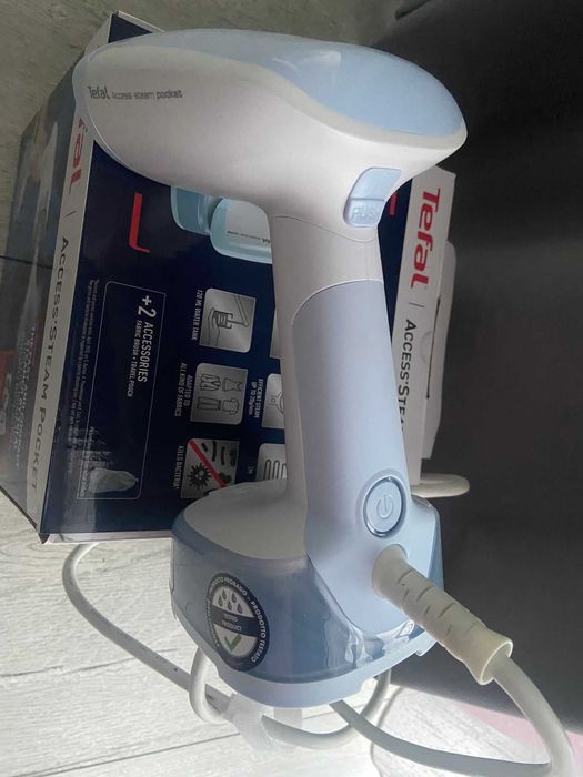 Aparat de calcat vertical Tefal Access Steam Pocket DT3050E1- ca nou
