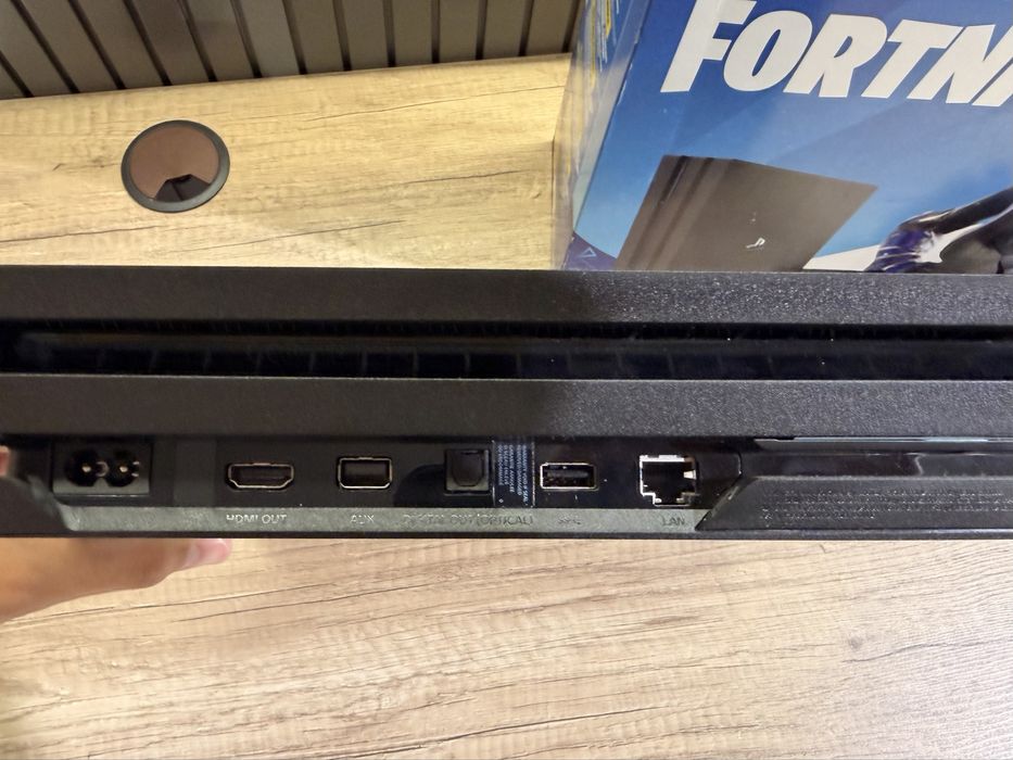 PlayStation 4 Pro 1Tb