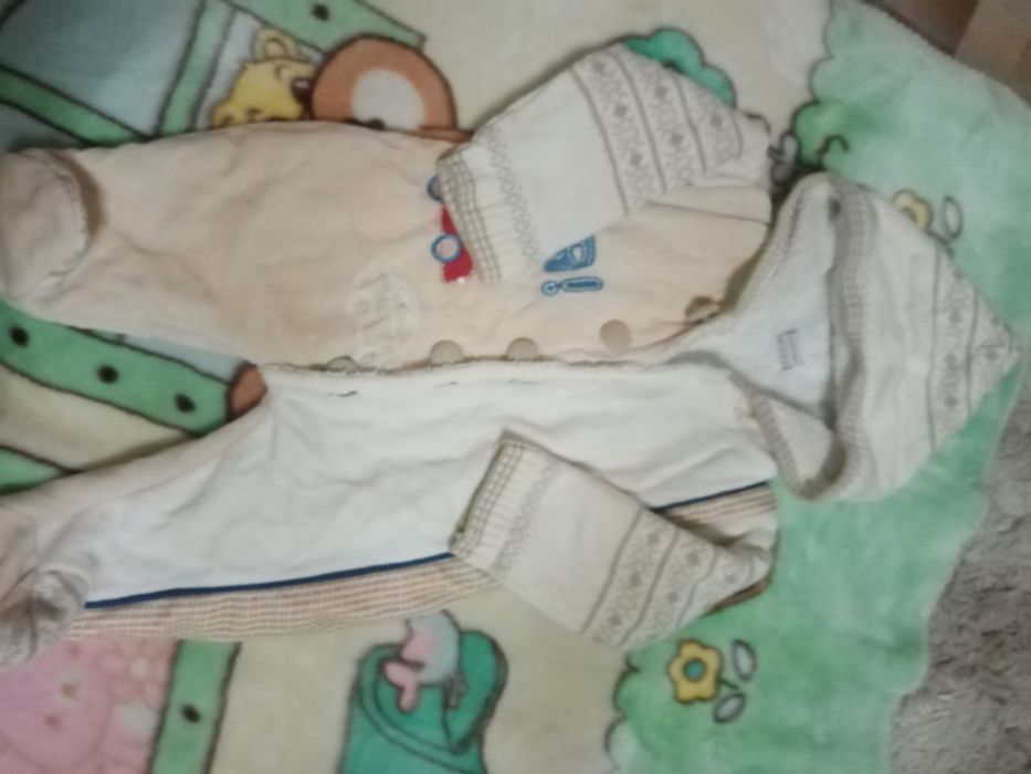 Продам детские комбенезоны