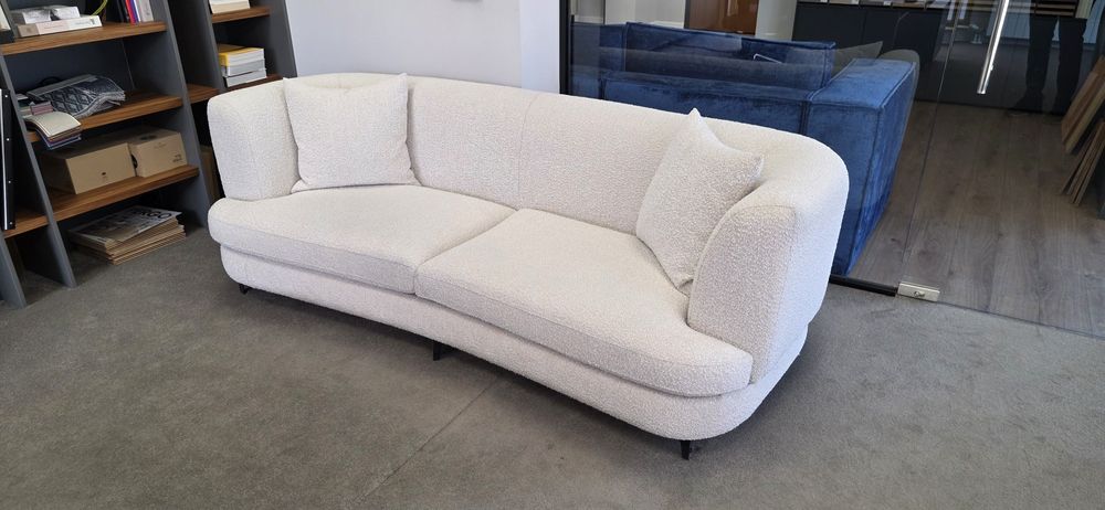 Диван по поръчка