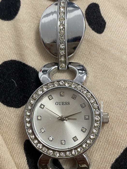 Ceas guess de moda de dama
