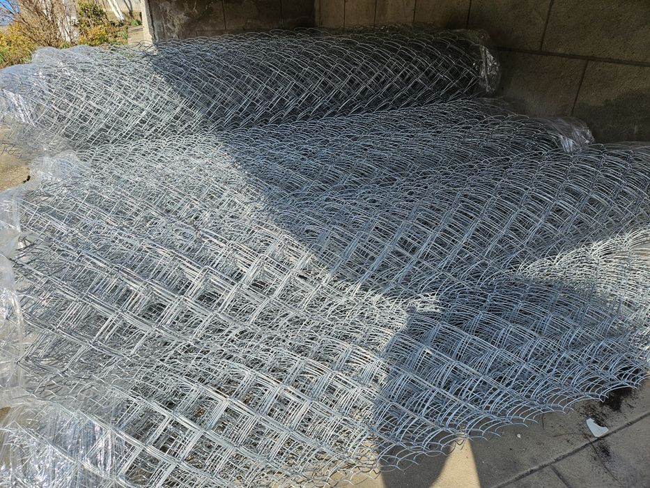 Циментови колове,диреци ,ограда, двор,мрежа,стойки,кошери,мрежа