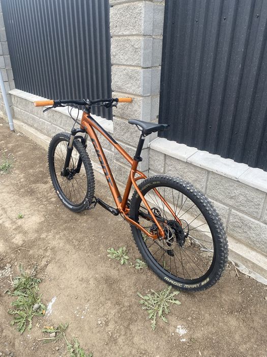 Продам Giant Talon