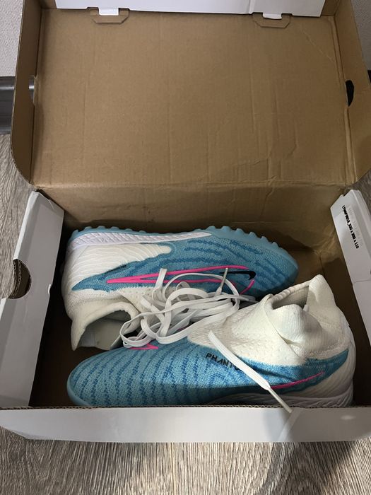 Сороконожки Nike Phantom