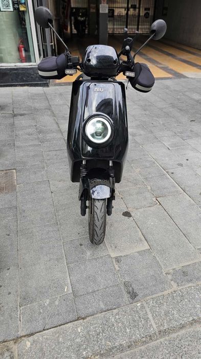 Scuter Electric 90km/h - 90km autonomie Niu NQi GTS PRO