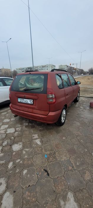 митсубиси спейс стар