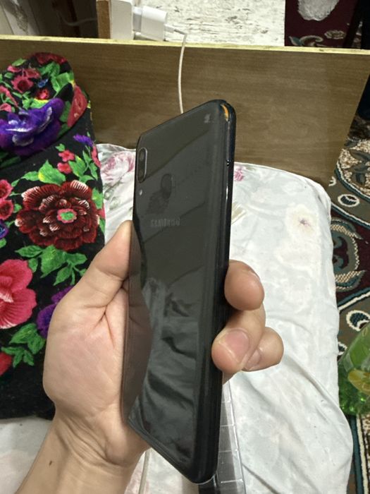 samsung galaxy a 20