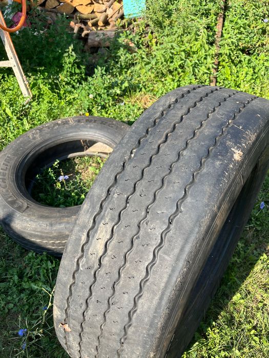 275/70/22.5 Michelin