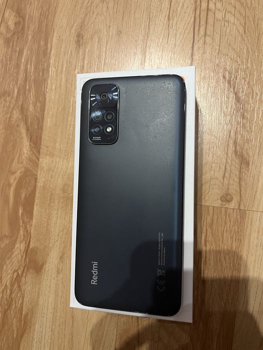Телефон Xiaomi Redmi Note 11