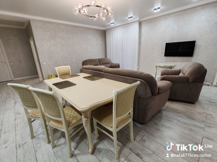 Мебель Италия стол стулья