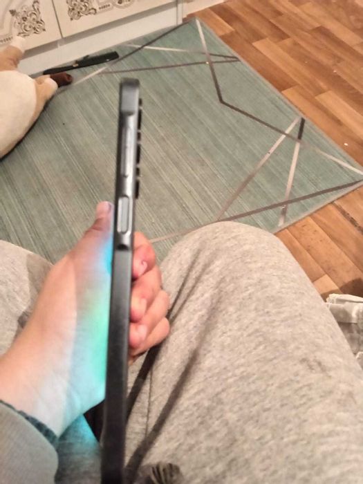 Айфон XR немесе Редми 12