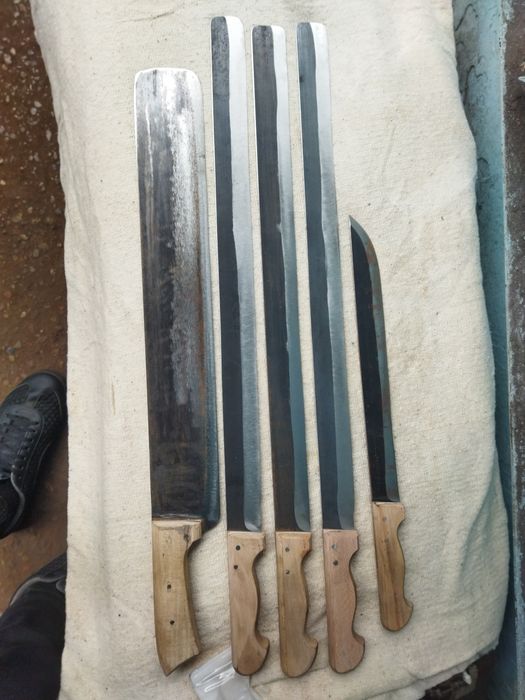 Pichoqlar menga surat berishdi