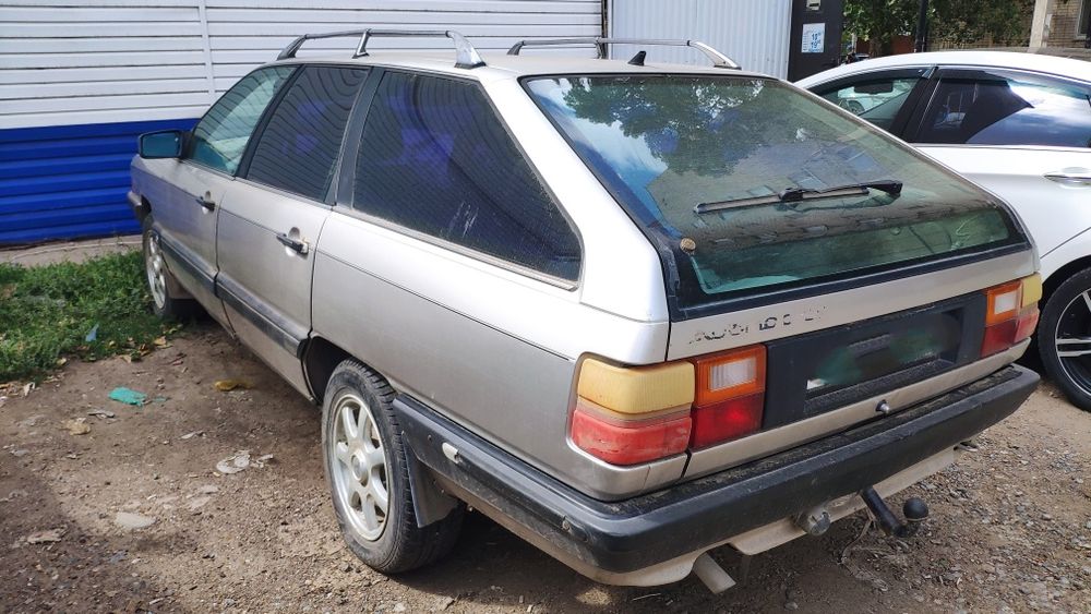 Продам Ауди 100 С3 1987г 1.8л универсал