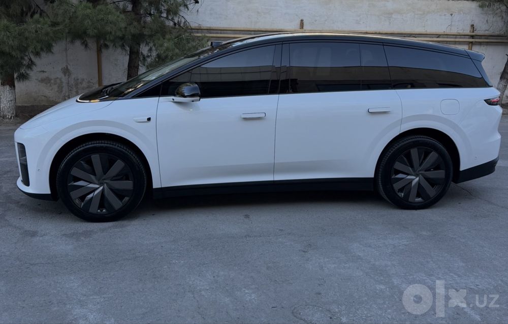 Продается Li Auto I8 2025