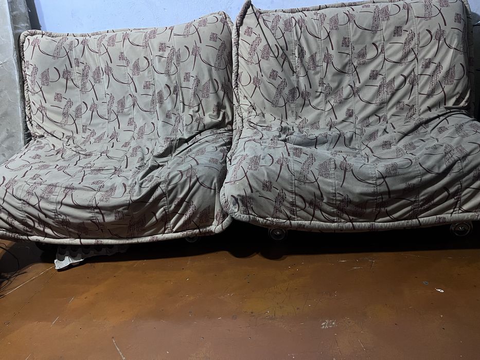 Продается двухъярусная кровать.