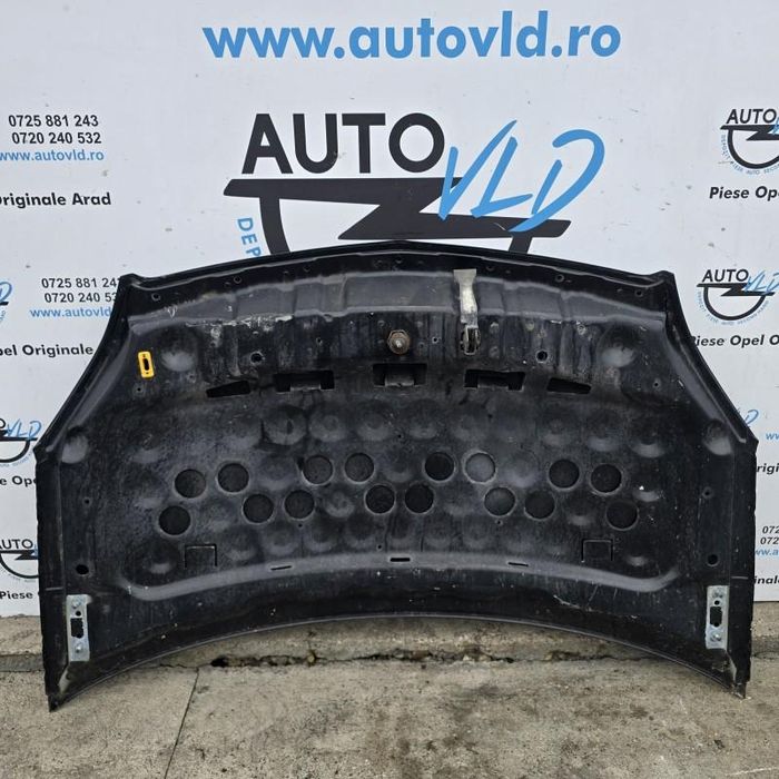 Capota motor neagra Z20R cu defect Opel Zafira B Facelift
